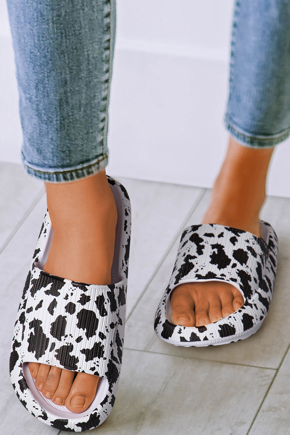 White Cow Spots Printed Non-slip Slippers Slippers JT's Designer Fashion