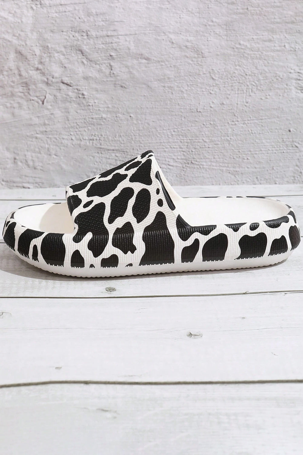 White Animal Spots Print Casual Slippers Slippers JT's Designer Fashion