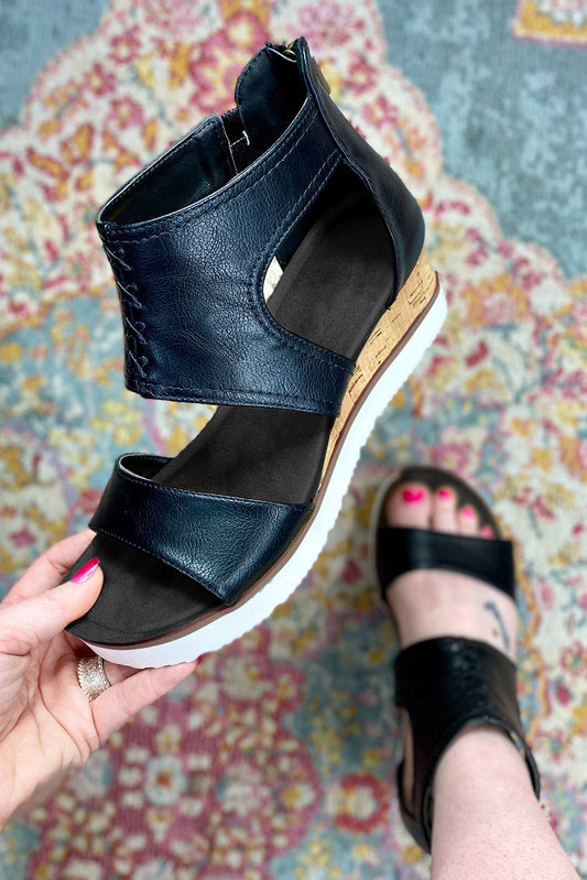 Black Crisscross Detail Hollowed Leather Gladiator Sandals Sandals JT's Designer Fashion